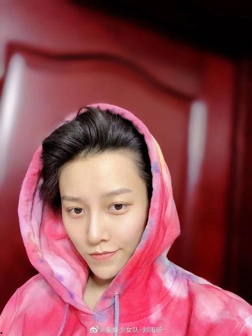 刘雨昕吃瓜娱乐圈,娱乐圈吃瓜达人，揭秘明星幕后故事